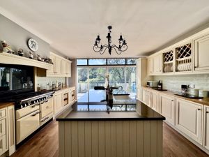 Photo 8- click for photo gallery